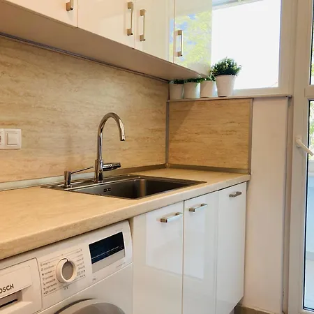 Bright & Cozy For 4 Guests In Centre * Plovdiv