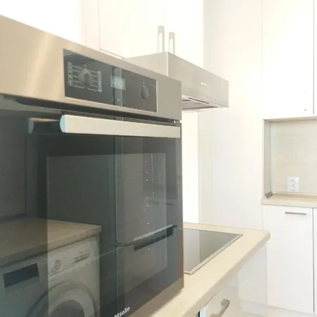 Appartamento Bright & Cozy For 4 Guests In Centre