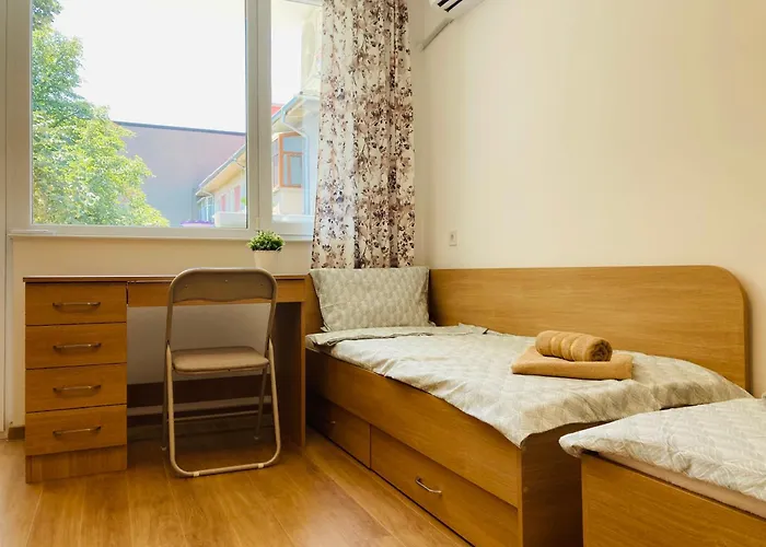 Bright & Cozy For 4 Guests In Centre Plovdiv