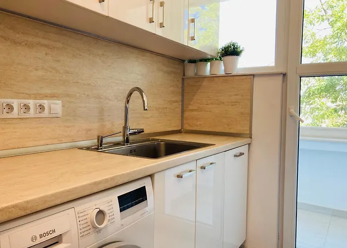 Bright & Cozy For 4 Guests In Centre * Plovdiv