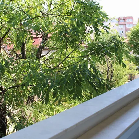 Διαμέρισμα Bright & Cozy For 4 Guests In Centre