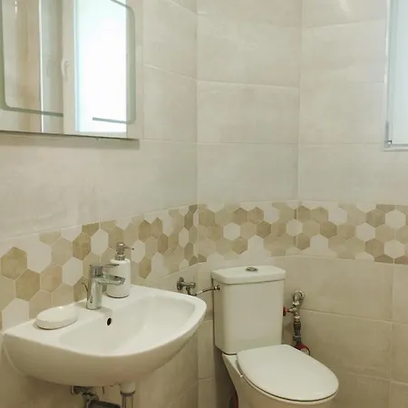 Bright & Cozy For 4 Guests In Centre * Φιλιππούπολη