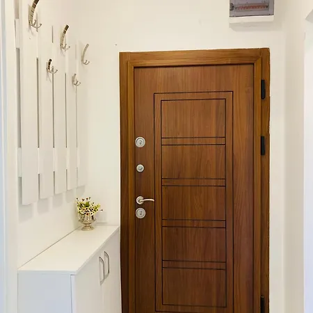 Bright & Cozy For 4 Guests In Centre Апартаменты *