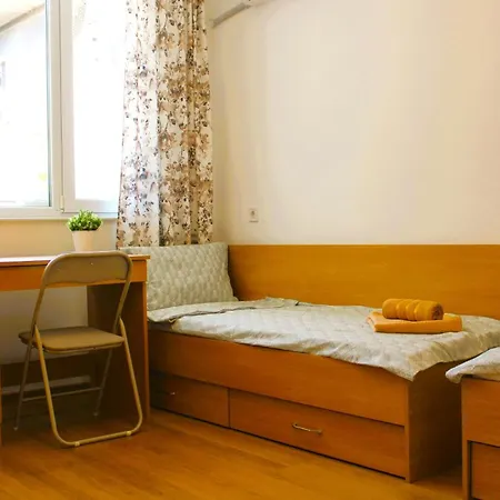 Διαμέρισμα Bright & Cozy For 4 Guests In Centre