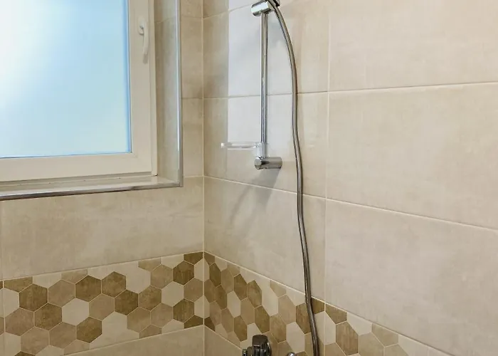 Bright & Cozy For 4 Guests In Centre *