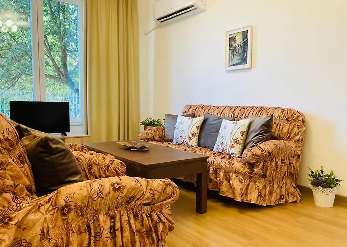 Bright & Cozy For 4 Guests In Centre 아파트