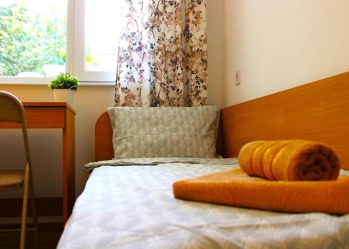 Bright & Cozy For 4 Guests In Centre 아파트